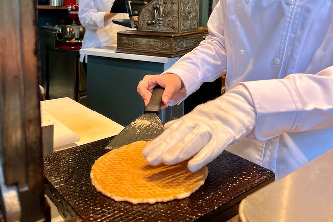 10 Tastes of Amsterdam: Food Tour by UNESCO Canals and Jordaan - Secret garden and house church viewpoint