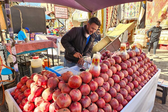 3-Hour Walking Food Tour in Marrakech - Guide Hanyn: photos, answers, and keeping the group happy