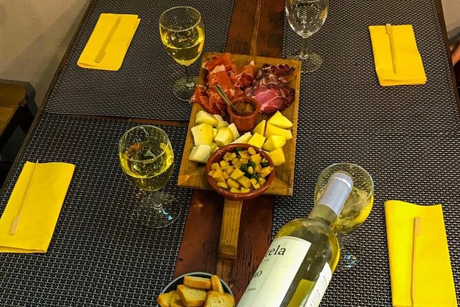 4-Hour Traditional Portuguese Food & Wine Tour in Porto - Key Things You’ll Like on This Porto Food and Wine Tour