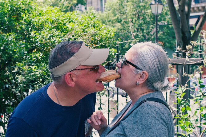 A Morning in Paris Food Tour: Croissants, Baguettes & Chocolate - Meeting point and the start: where your Paris breakfast begins