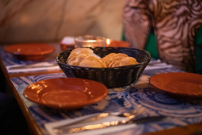 A True Taste of Lisbon: Portuguese Tapas, Wine & Surprise Drink - The wine and surprise drink: how to enjoy it without getting sloppy