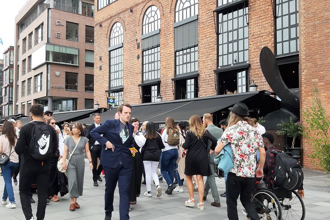 A Well Balanced History and Food Tour with Focus on the Scandinavian Kitchen - Stop 3: Oslo City Hall and the story behind hearty choices