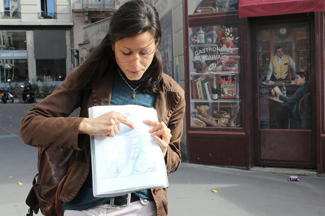 Afternoon Old Town Food tour - Where the tastings land: shopping as part of the experience