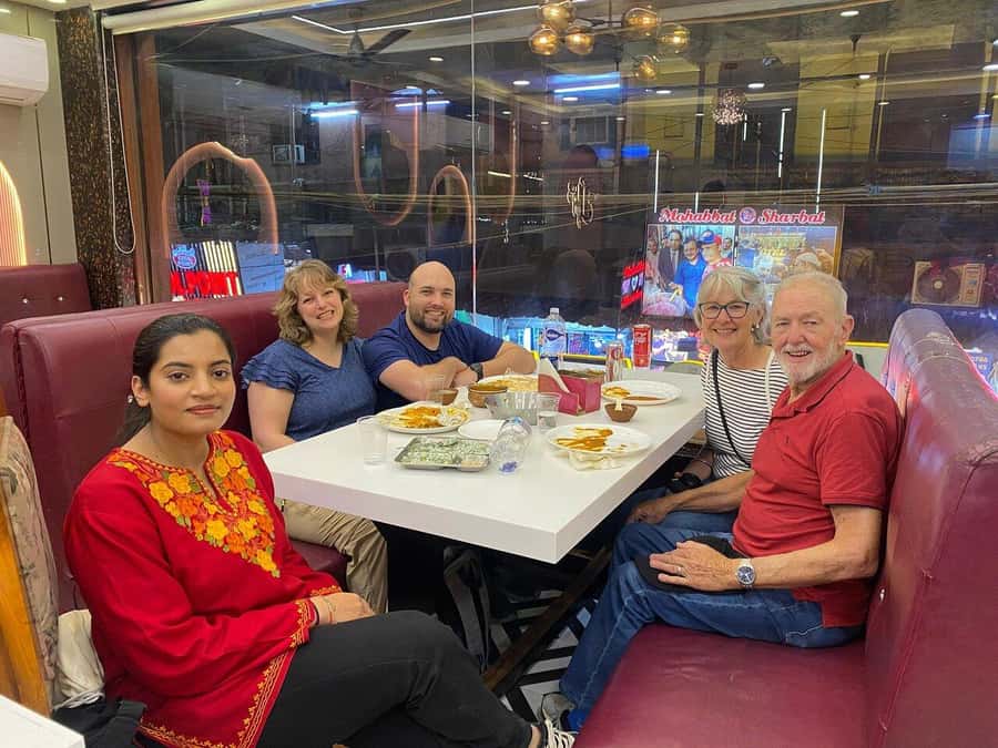 Agra: Street Food Tour with Spice Market on Tuk-Tuk Ride - Shri Mankameshwar Mandir and Jama Masjid: Food Starts With City Context
