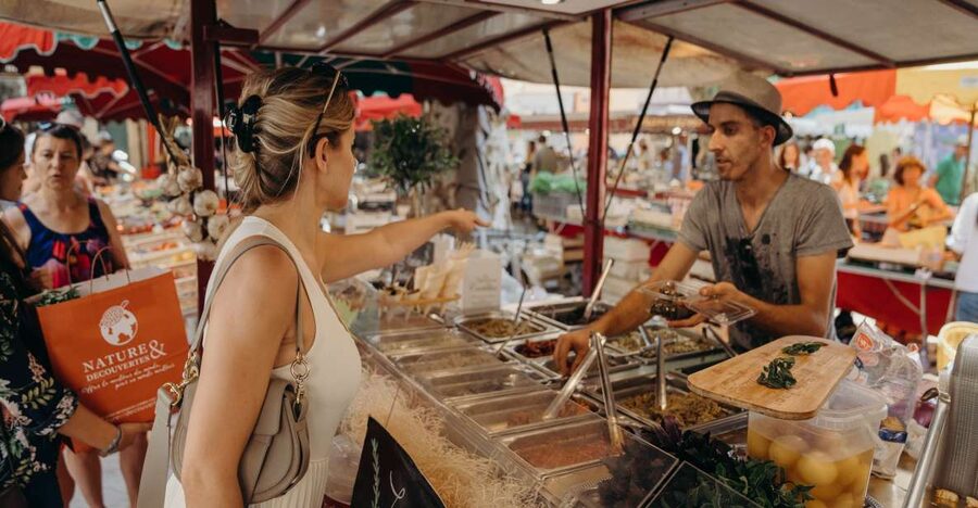 Aix-en-Provence: Food Tour - Aix-en-Provence food tour: why this kind of walking meal works