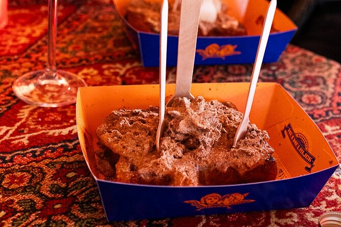 Amsterdam Food Tour: +10 Tastes, Culture and Canals with Sherpa - Stop 7 to 8: the Jordaan lanes, stamppot comfort, and jenever to finish