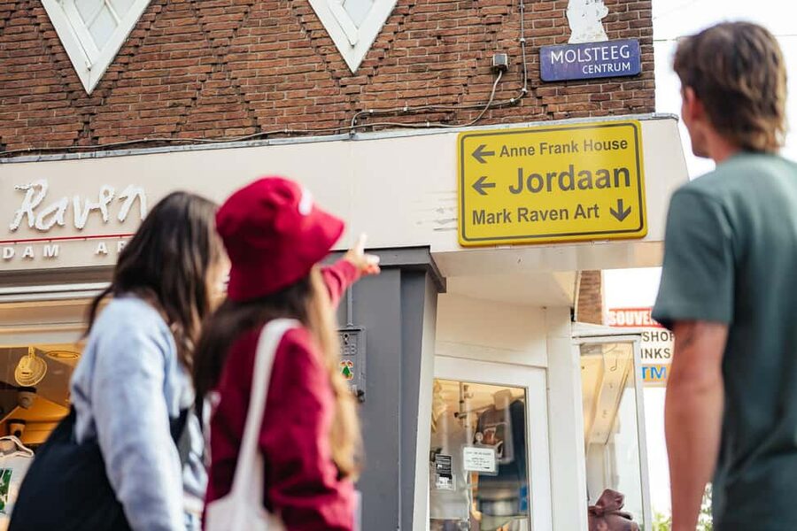 Amsterdam: Guided Cultural Food Tour in English or German - Key things to know before you go