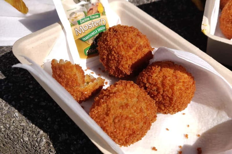 Amsterdam: Guided Food Tour with Tastings - Who this tour suits best (and who should reconsider)