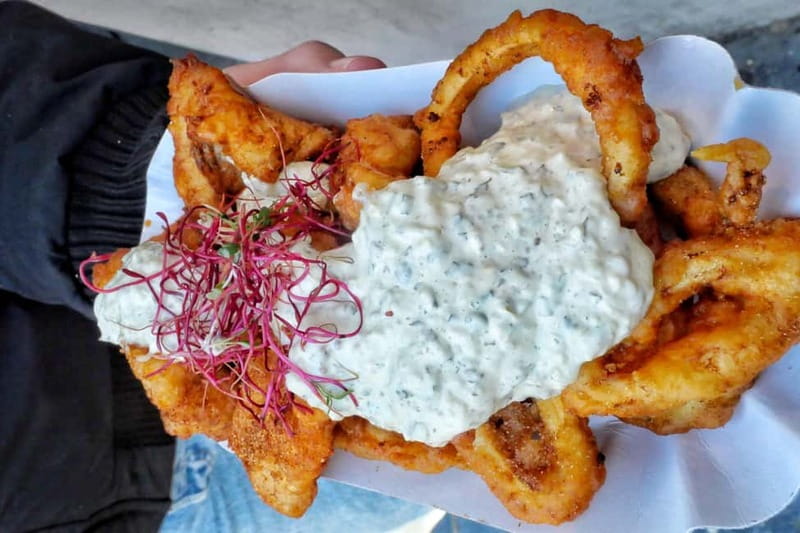 Amsterdam: Guided Food Tour with Tastings - Meeting at Café Thijssen: getting oriented fast