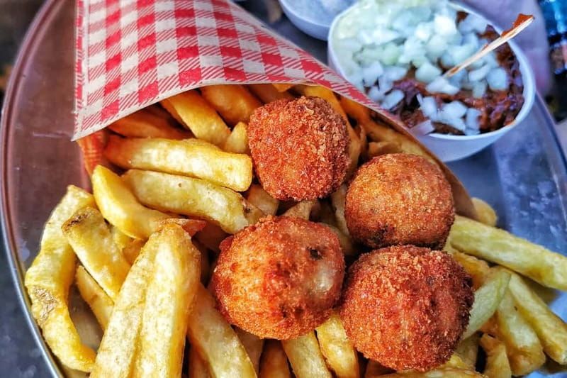 Amsterdam: Guided Food Tour with Tastings - Fries and dips: the comfort-food payoff you’ll actually remember