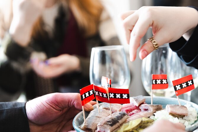Amsterdam High-End Dutch Food & History Tour - Up to 8 guests - The route and the “sweet finish”: where you start, where you end