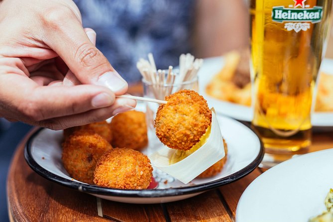 Amsterdam Private Food Tour with Local Including 6 or 10 Tastings - De Pijp and the Café Break: Street Art, Drinks, and Local Favorite Bites