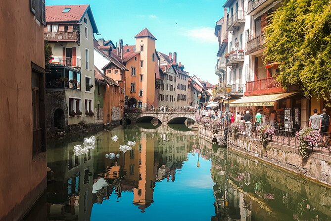Annecy Food Tour – A Full French Meal Experience by Do Eat Better - Cheese and Wine on the Esplanade Paul Grimault: The Alpine Staples