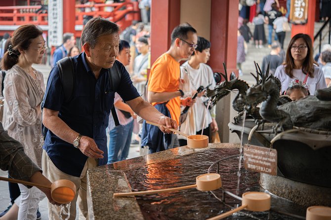 Asakusa Highlights: Street Food Crawl Tour (7+ Local Bites) - Senso-ji Temple: oldest-in-Tokyo context without losing your appetite