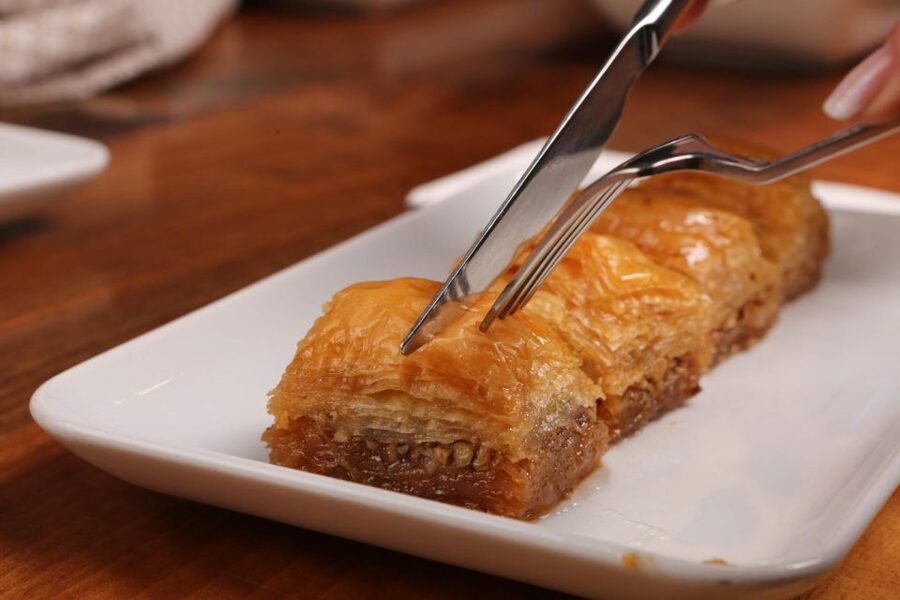 Athens: Street Food Tasting Tour - Loukoumades: Honey and Cinnamon, the Sweet Reset