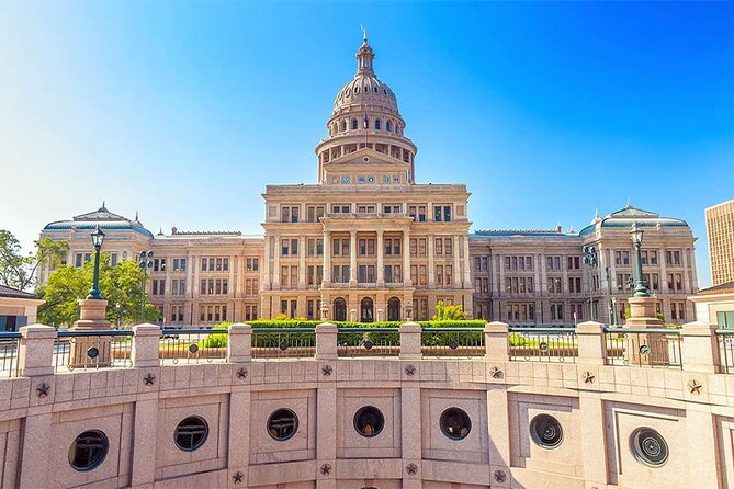 Austin Food Tour with Local Flavors, Tacos & 6 Food Tastings - How the guide shapes the experience (Austin stories, not just recipes)