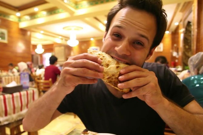 Authentic Local Food Tour in Center Beijing - Key highlights in 60 seconds