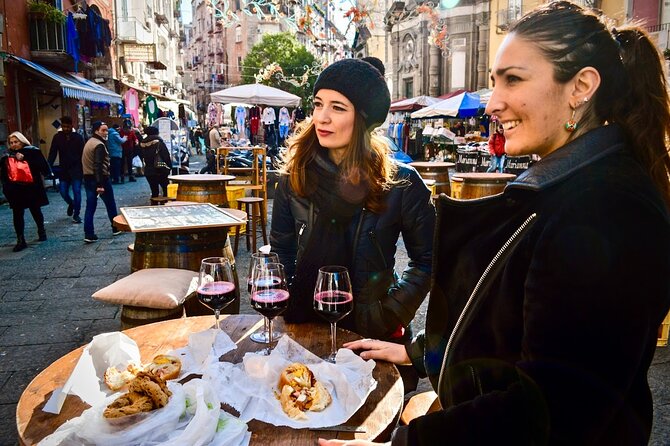 Authentic Naples Food Tour with 8+ Tastings of Pizza, Wine & More - Spaccanapoli: The Main Promenade and the “Two More Stops” Stretch