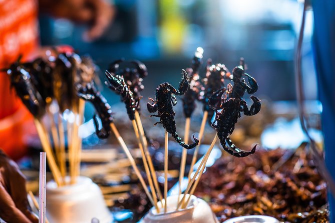 Authentic Street Food Tour in China Town Bangkok - What you’ll likely eat: Thai-Chinese favorites plus optional adventurous choices
