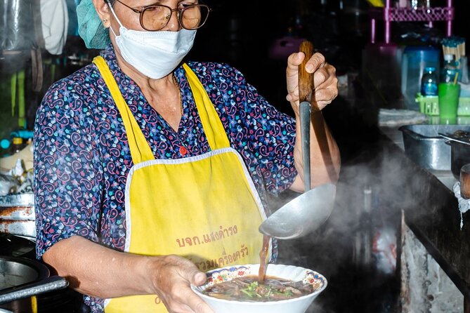 Baba Tastes Phuket Food Tour with 15+ Tastings - Stop-by-stop: how the tastings roll out in Old Phuket Town