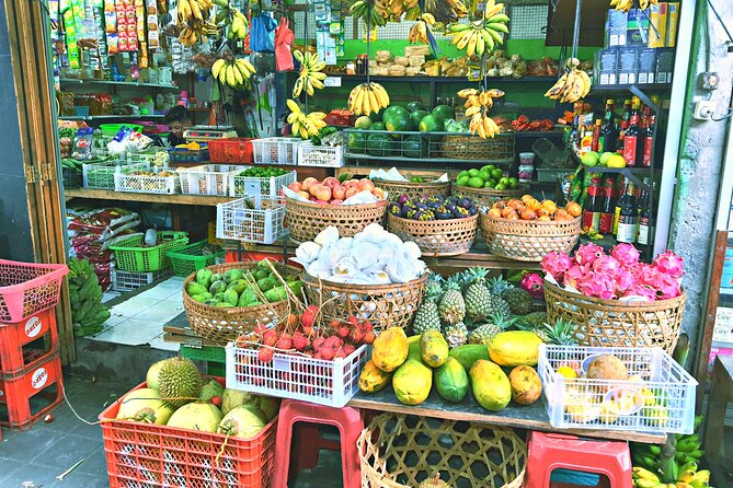 Bali Small Group Street Food Tour - What you’ll eat: Jaje Bali, Babi Guling, soup, Jasuke, Martabak Telur