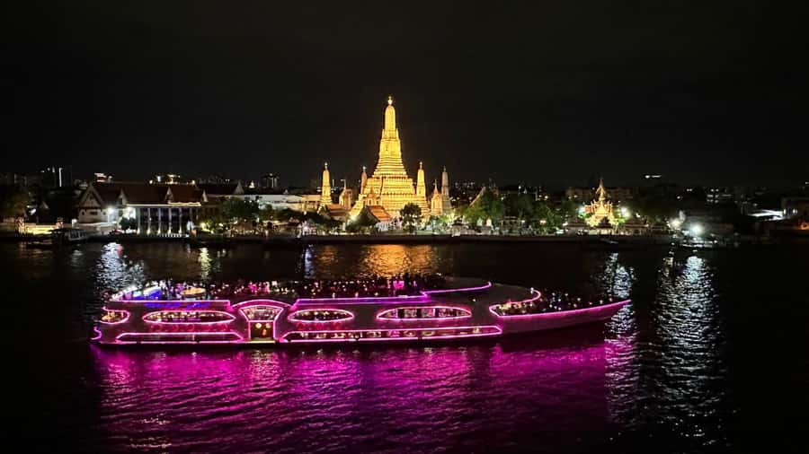 Bangkok Adventure Tuk Tuk Food Tour - The northern Thai dishes and dessert stop: expect comfort food with attitude
