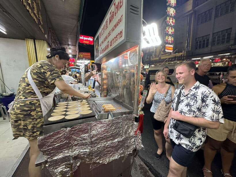 Bangkok Authentic Tasting Thai-Chinatown Walking Food Tour - Chinatown on Foot: Why the Route Feels Easier with a Guide