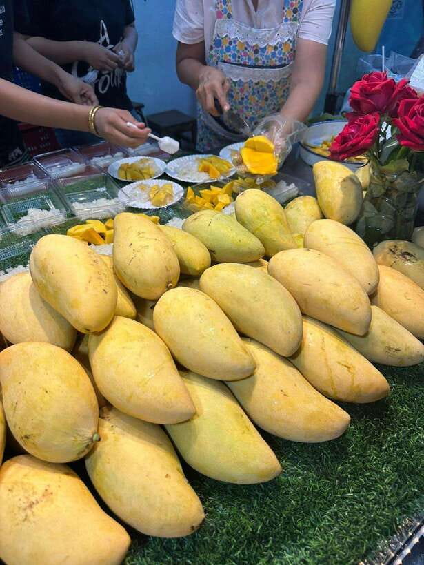Bangkok Authentic Tasting Thai-Chinatown Walking Food Tour - The Food You’ll Actually Meet: Flavors, Techniques, and Real Vendor Craft