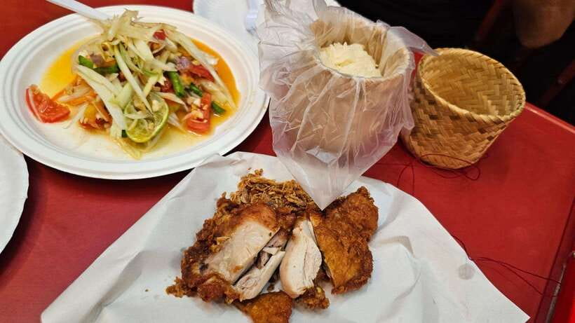 Bangkok Authentic Tasting Thai-Chinatown Walking Food Tour - Guide-Led Ordering and the Value of Being Taken to the Right Spots