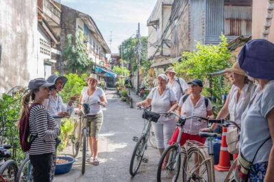 Bangkok: Bike, Boat & Food Tour in Thonburi - Where the tour starts and how to get ready
