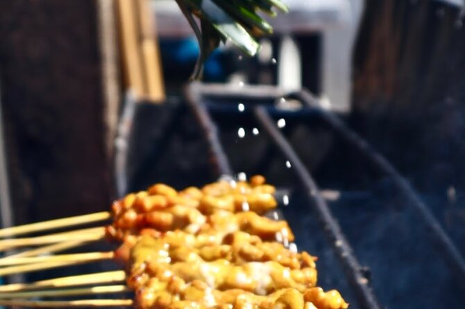 Bangkok by Night Food Tour with 10+ Tastings in Chinatown - Pace, Shoes, and Traffic Realities