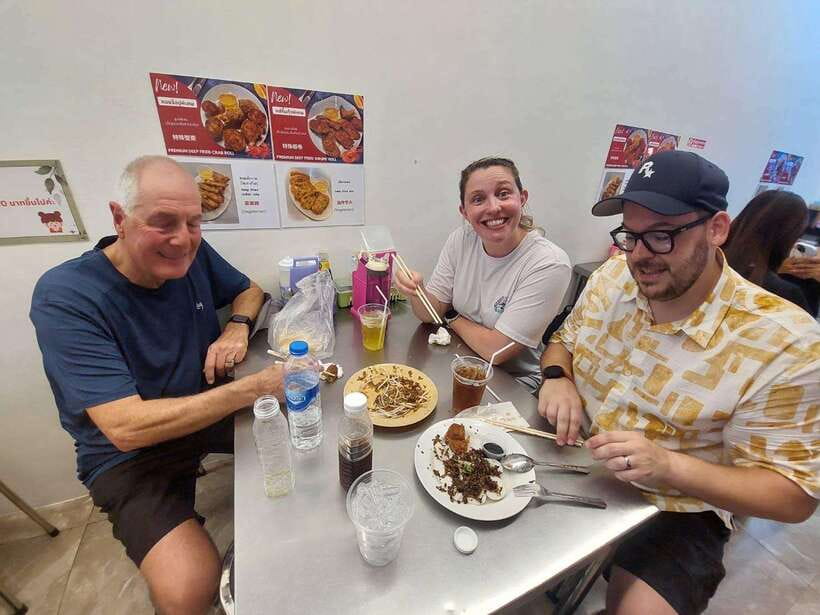 Bangkok: Chinatown Food Tour with Michelin Food Stalls - Group Size, Pace, and What You Need to Bring