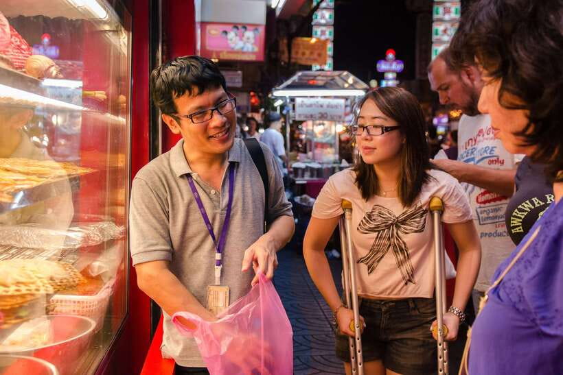 Bangkok: Chinatown Night Food Tour - Walking Time, Private Group Pace, and What You Need to Bring