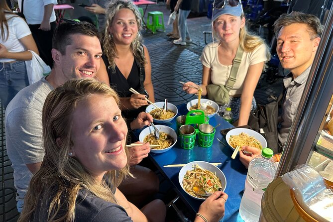 Bangkok Food Tour By Night - Stop by stop: the kinds of bites to expect in Chinatown