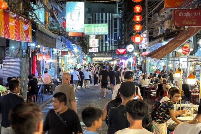 Bangkok Food Tour By Night - Temples and neighborhood context: more than just eating