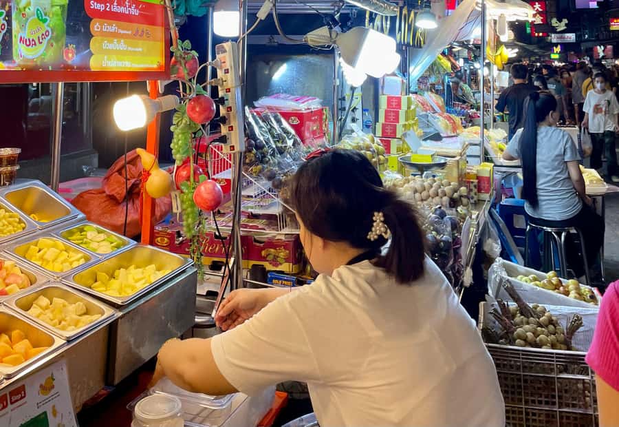 Bangkok: Highlights with Food Tour & Sunset in Wat Arun - What Your $80 Gets You (And Why It’s Not Just a Temple Tour)