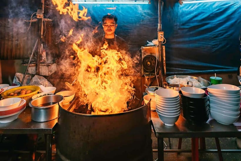 Bangkok: Midnight Food Tour by Tuk-Tuk - Key Things That Make This Bangkok Midnight Food Tour Work