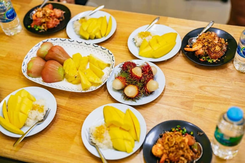 Bangkok: Midnight Food Tour by Tuk-Tuk - The Real Value: 10+ Tastings Plus a Local Guide Who Explains What You’re Eating