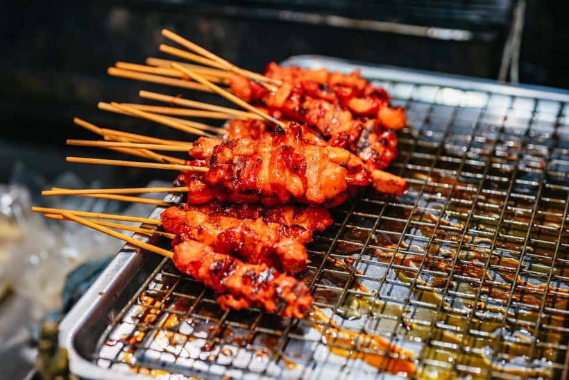 Bangkok: Midnight Food Tour by Tuk-Tuk - Isan Flavors and Chicken Fried Noodles: Why This Route Feels Different