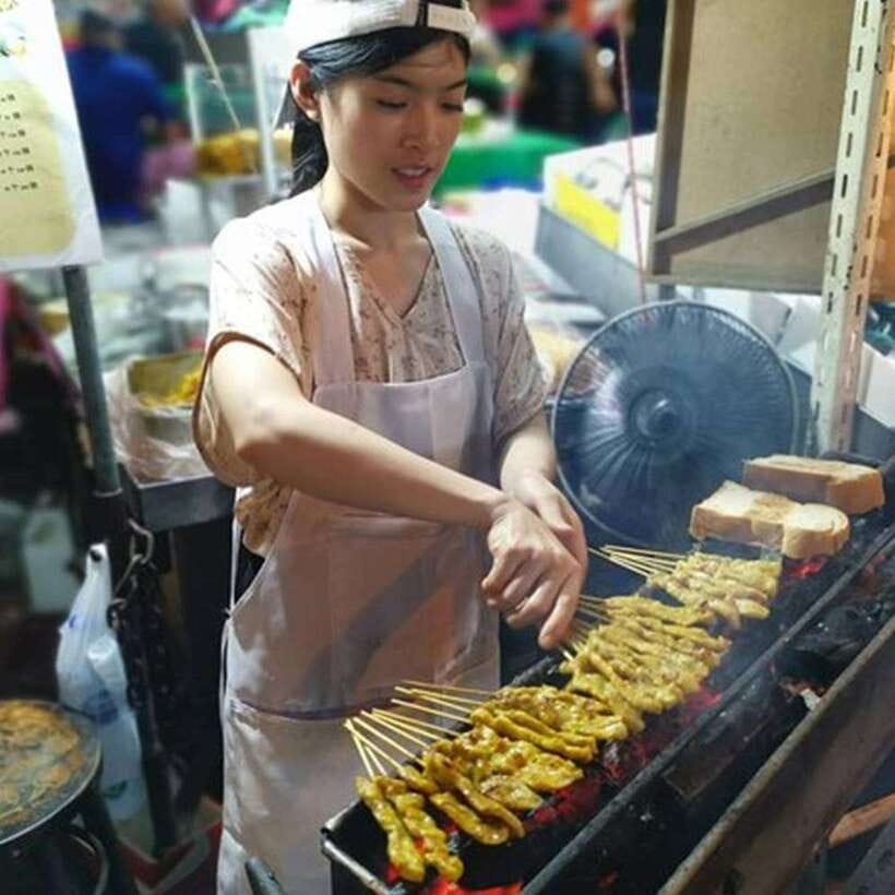 Bangkok: Street Food Tasting Tour at Night - Should You Book This Night Street Food Tour in Bangkok Chinatown?