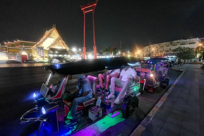 Bangkok Tuk Tuk Food Tour By Night - Flower market walk and the rooftop bar finish by the river
