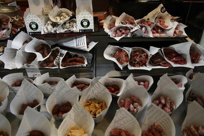 Barcelona Food Tour: Market & Gothic Quarter with Expert Guide - Route flow: Las Ramblas to the Gothic Quarter without wasting steps
