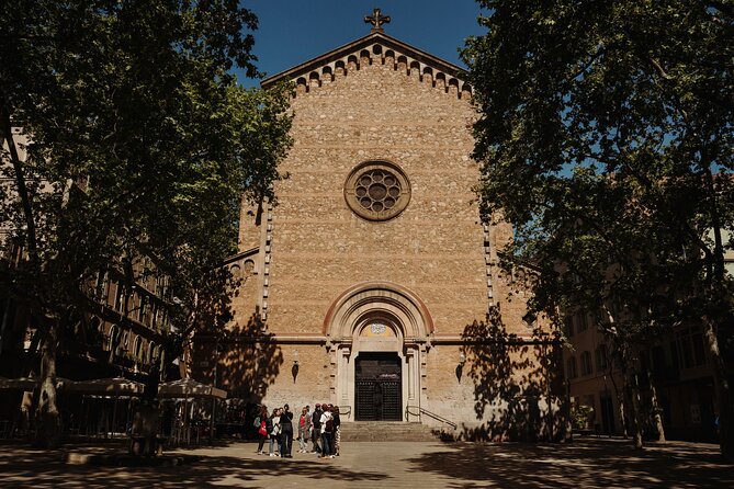 Barcelona Gracia Neighborhood Local Food & History Tour - Cal Pep Bodega: Vermouth, Catalan Wine Habits, and Classic Dishes