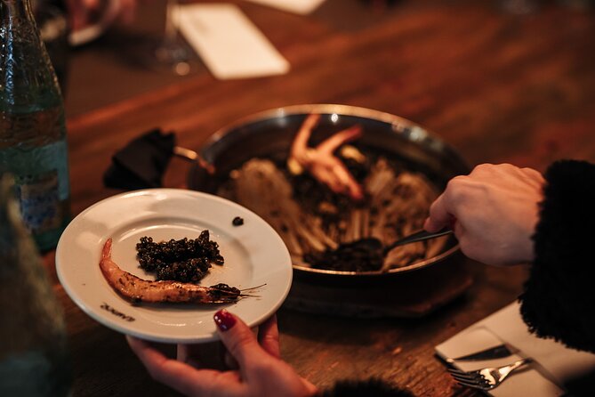 Barcelona: Guided Food Walking Tour with Tapas and Wine - Basque-style pintxos at Carrer de Montcada: the ritual you participate in