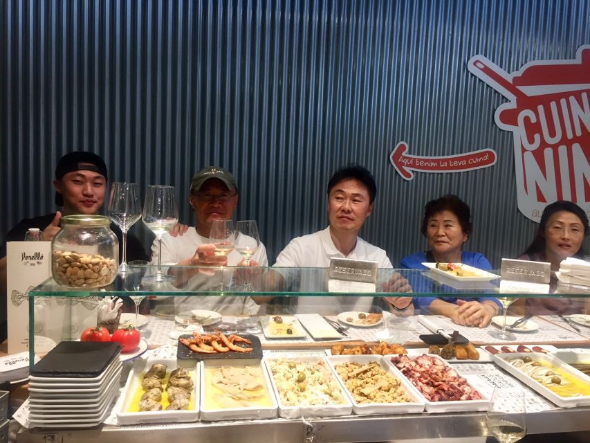 Barcelona Market Food Tour, Local & Artisanal Tastings - Inside a Barcelona Market: How the Walk Works