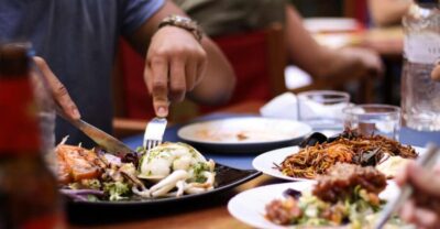 Barcelona: Old Town Tapas & Paella Food Tour with 8 Tastings - Meeting point: Plaça de Ramon Berenguer el Gran and how to find it fast