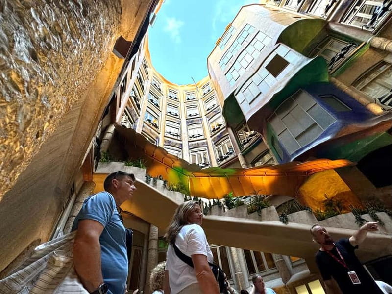 Barcelona: Sagrada Familia, La Pedrera & Cava Tasting Tour - Key highlights worth your time