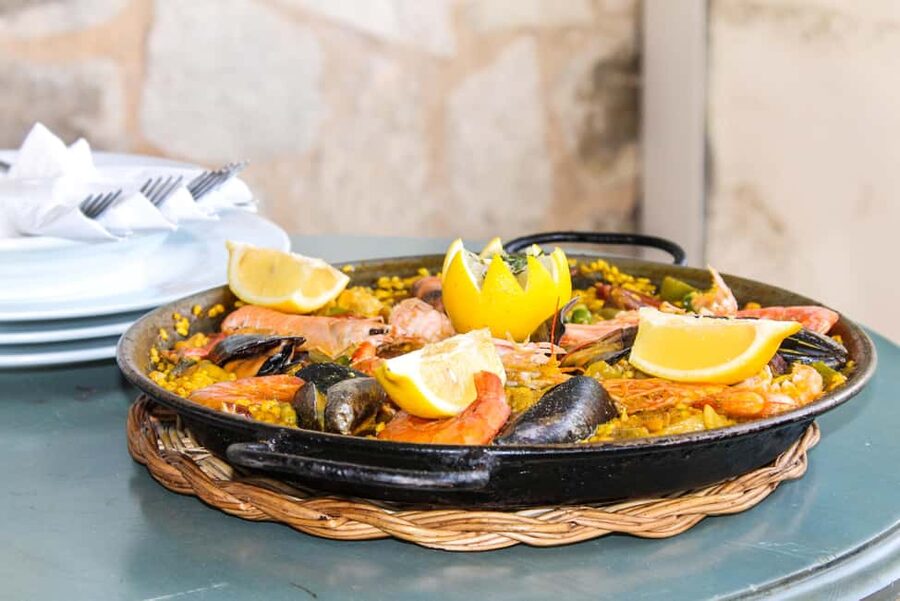 Barcelona: Secret Food Tour - Meeting Spot: Plaça de Ramon Berenguer el Gran (No Guessing)