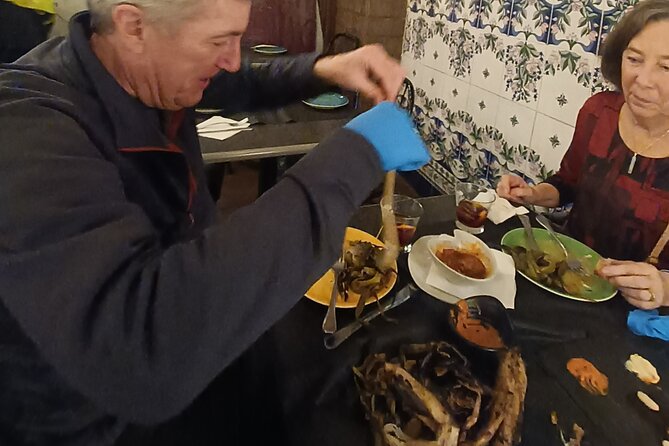Barcelona tailored tapas & drinks tour with a native guide - Good Fit: Who This 3-Hour Private Tour Works Best For