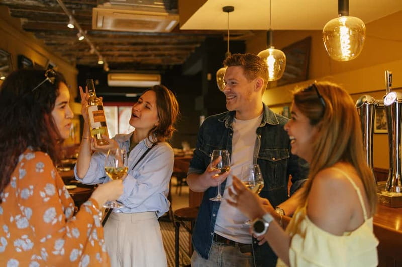 Barcelona: Tapas Food Crawl Walking Tour with Tastings - Guides matter: the personalities behind the high marks